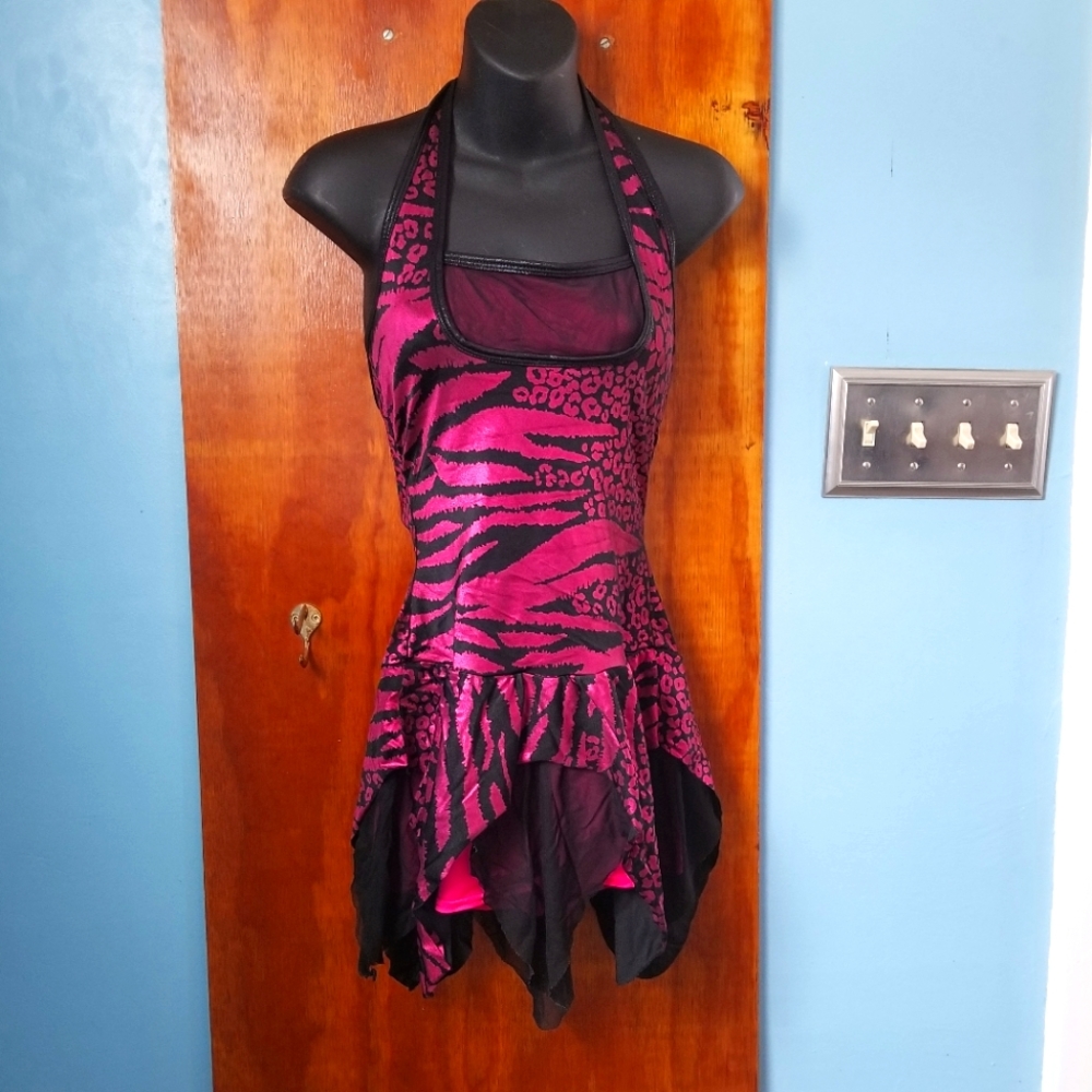 Dancer dress with shorts